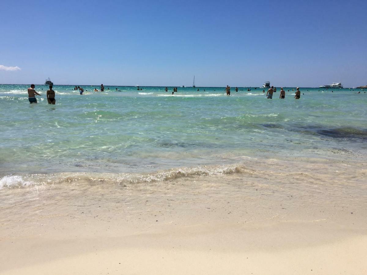 サ・ラピタ Casa De Lujo Frente A La Playa De Es Trencヴィラ エクステリア 写真